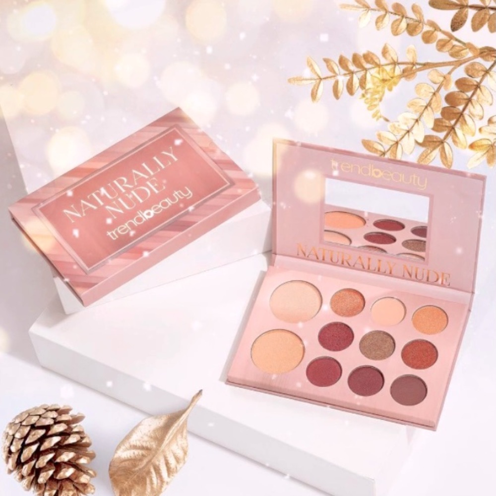 Naturally nude eyeshadow palette